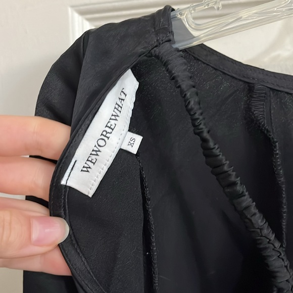 Weworewhat black blouse with open back - Picture 4 of 4